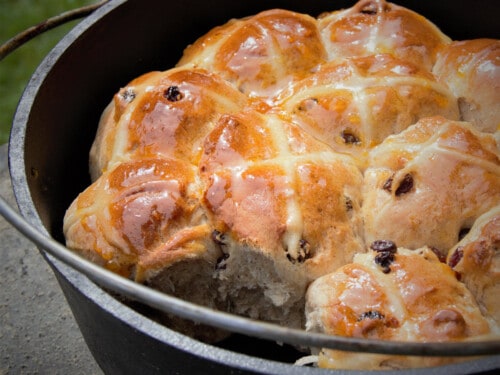 Dutch Oven Hot Cross Buns | Bush Cooking