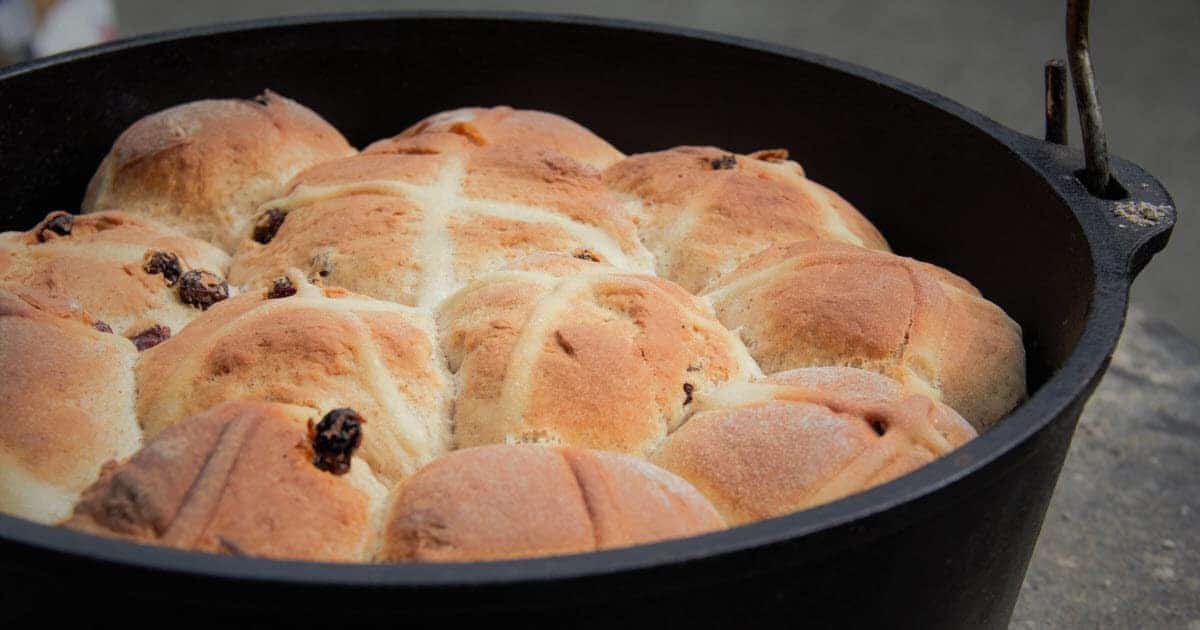 Dutch Oven Hot Cross Buns | Bush Cooking