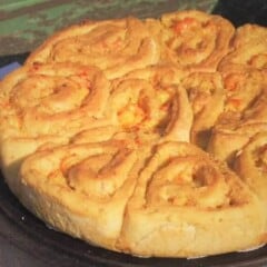 Cajun Crabby Rolls
