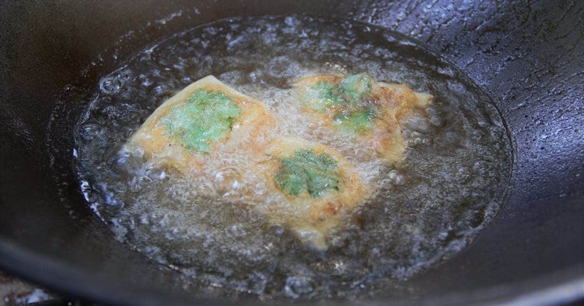 HOW-TO MAKE CAST-IRON FISH & CHIPS WHILE CAMPING