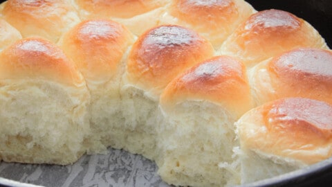 Dutch Oven Dinner Rolls